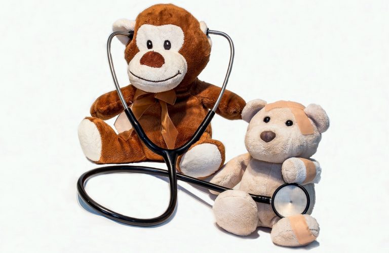 teddy bears, ill, stethoscope-1936200.jpg
